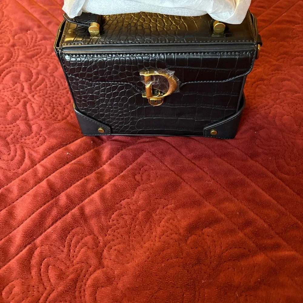 Elegant Black Crocodile Pattern Briefcase